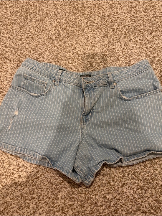 wild fable Pants - Wild Fable Jean Shorts 16R